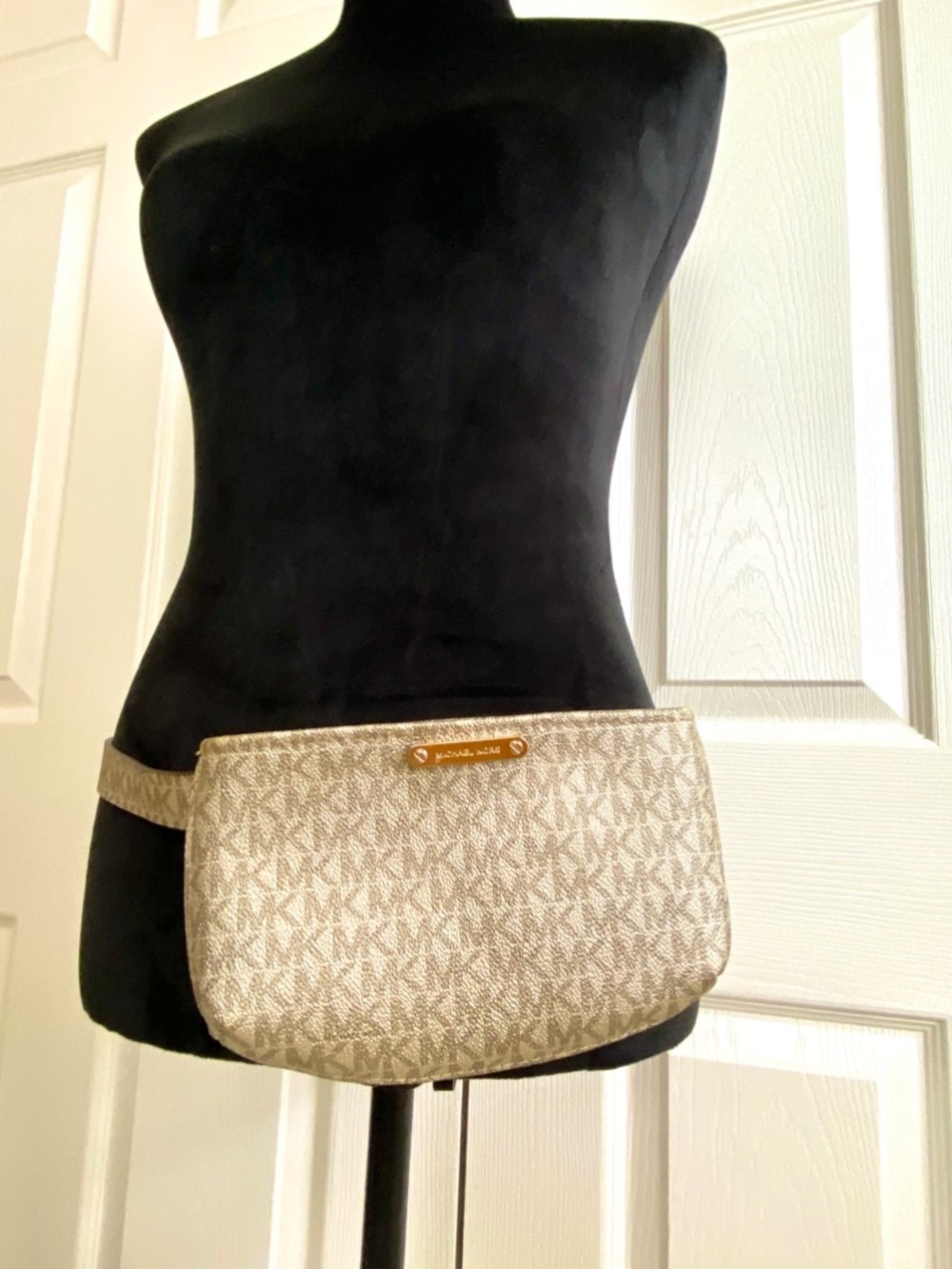 NWOT Michael Kors Cambodia Metallic Gold Logo Adjustable Belt Bag
